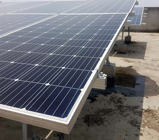 panel surya di SMAMIO